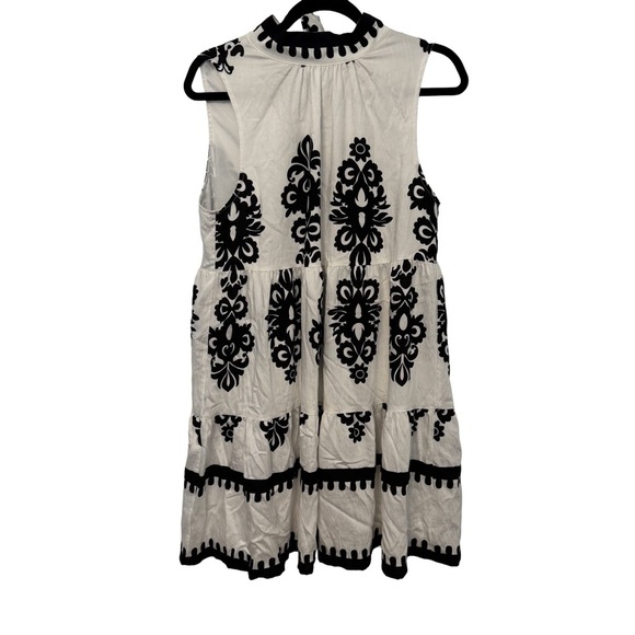 NWT THML Black & White Sleeveless Dara Tiered Midi Dress Sz. MEDIUM - Picture 2 of 6